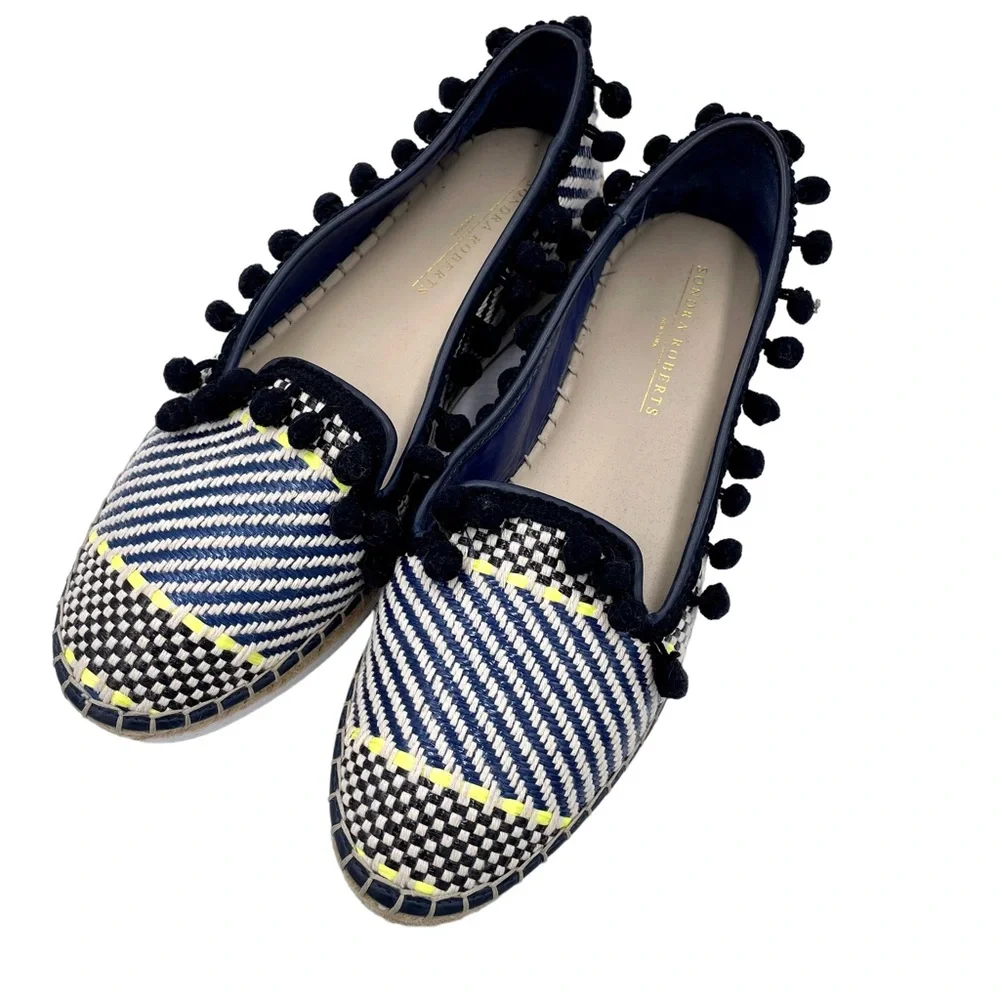 Sondra‎ Roberts Ellie Blue Black Woven Pom Pom Platform Espadrille in Size 10